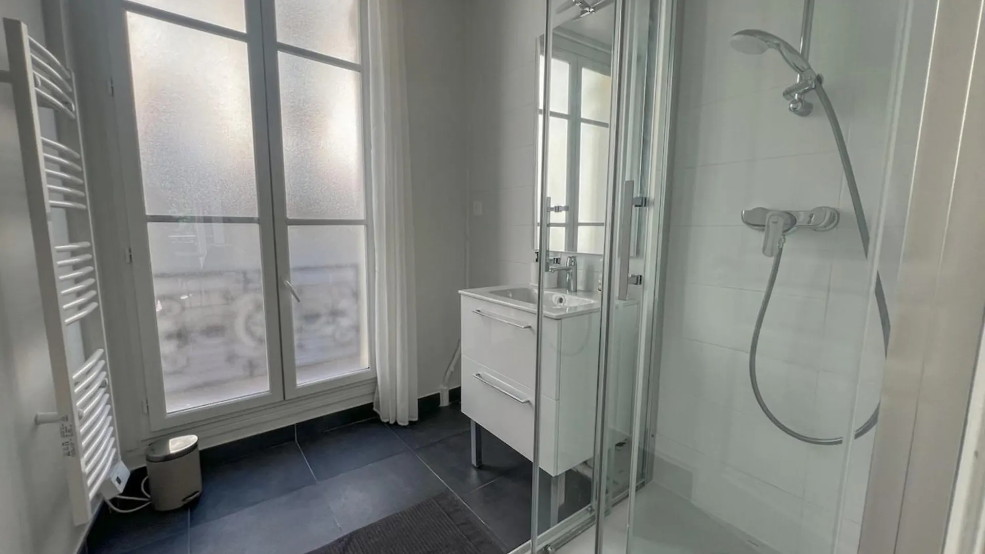 Flexliving - Bedroom - Paris 18 بيت للعطل